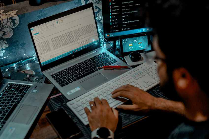 Solutions World những ngày đầu